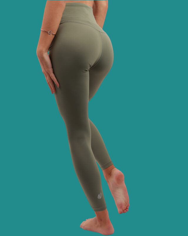 Bamboo Friends nori green one size fits all leggings